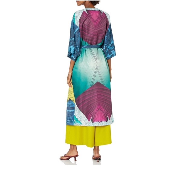 Making the Cut Season 2 Episode 2 Winning Look colorful kimono size M L XL - Picture 8 of 10